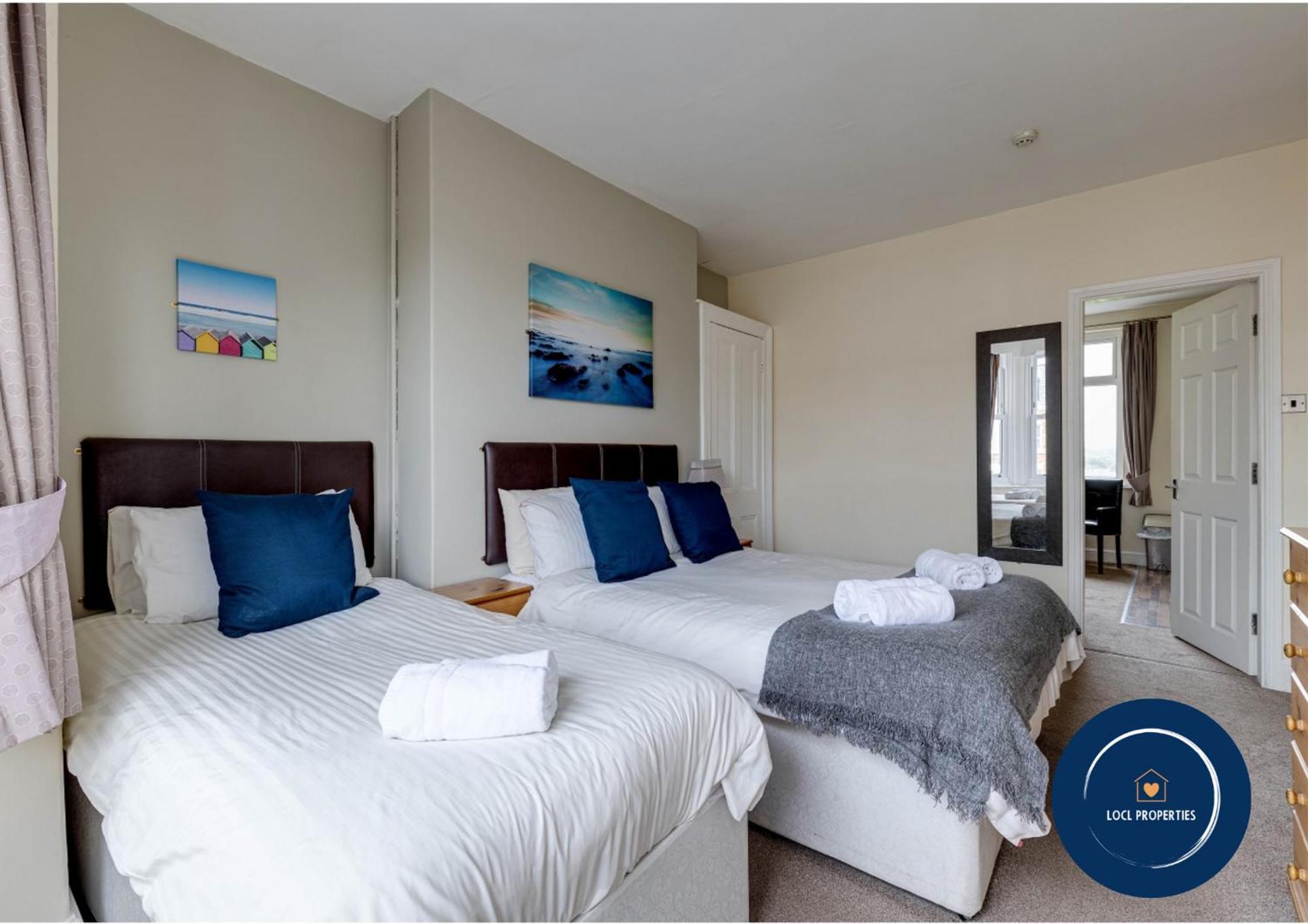 45 The Square Holiday Apartments 斯卡伯勒 外观 照片